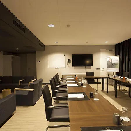 מלון Fletcher Hotel-restaurant Teugel Uden-veghel 4*